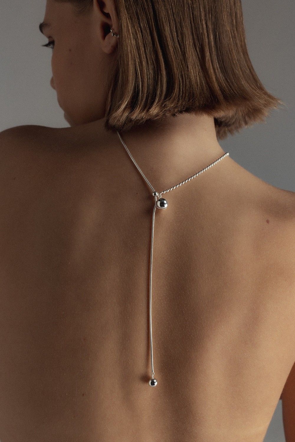 11-gabriele-p-main-book-the-base