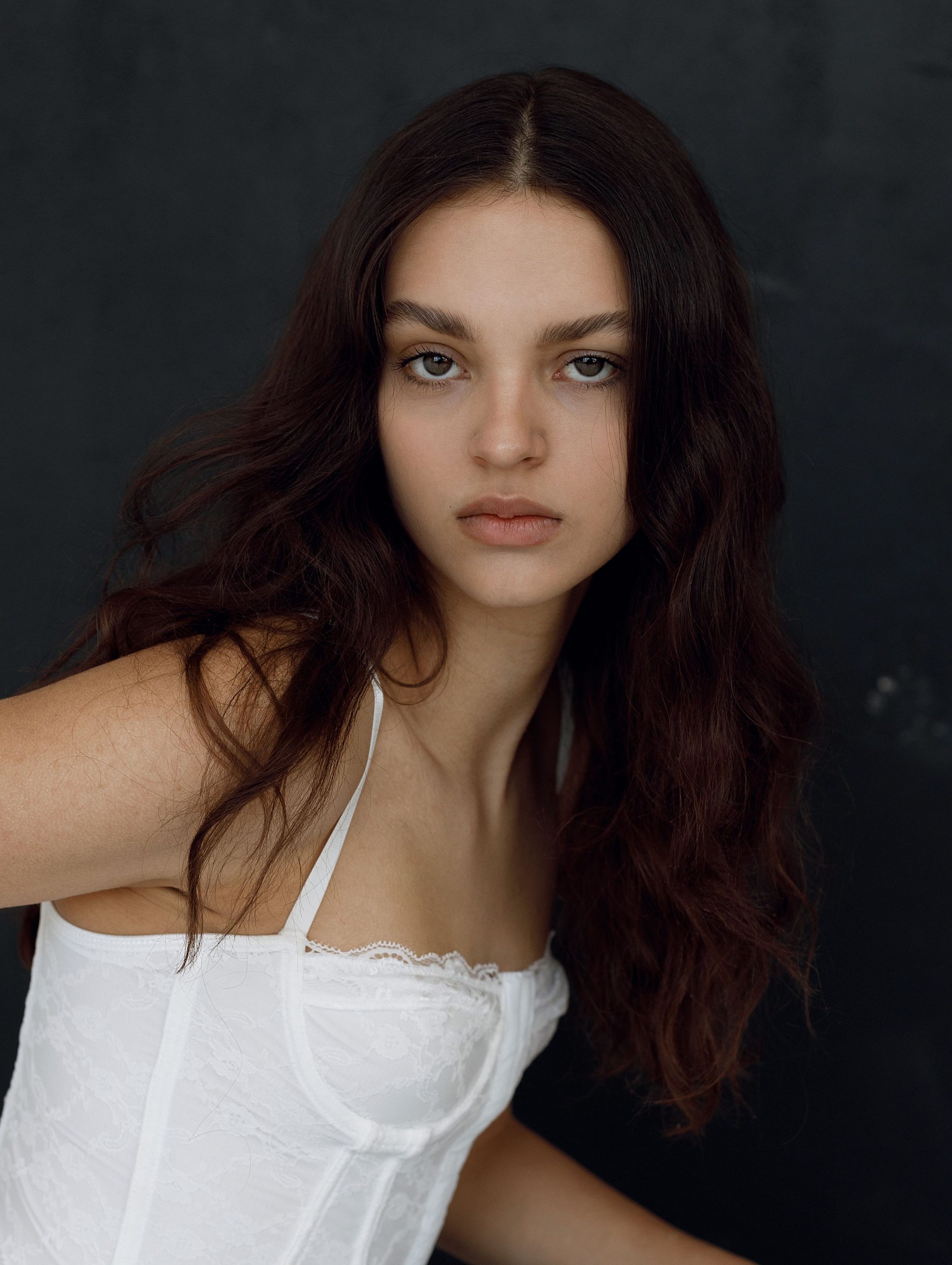 11-vakare-b-main-book-the-base