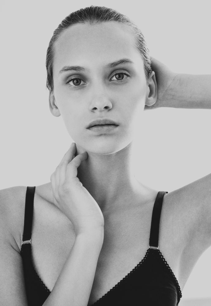 13-beatrice-j-main-book-the-base