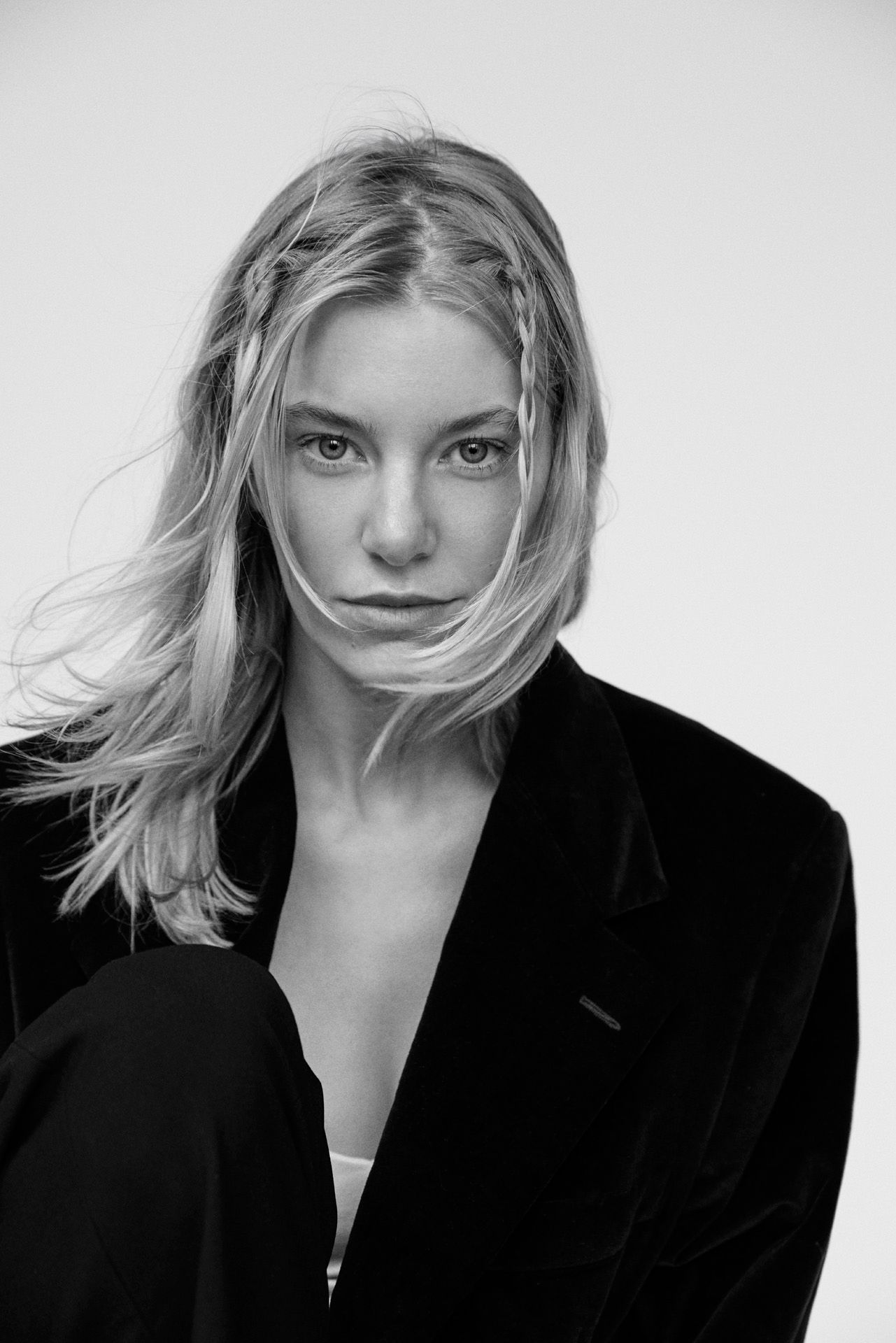 14-merle-m-main-book-the-base