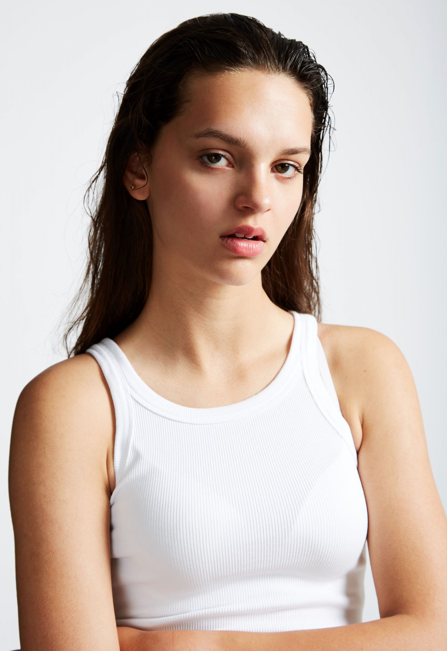 15-vakare-b-main-book-the-base