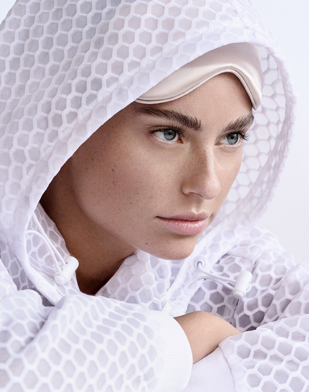 2-lilli-main-book-the-base