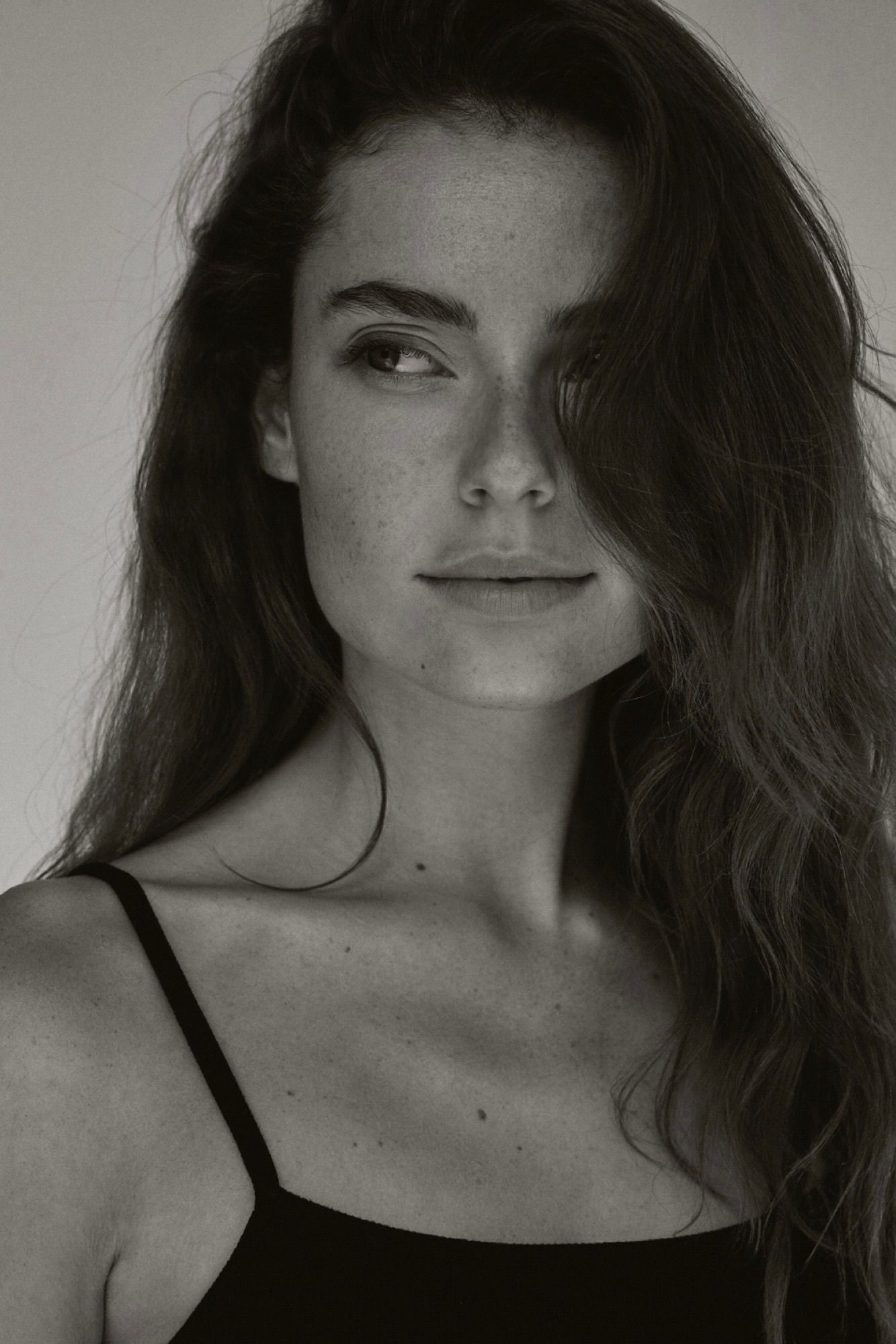 22-lilli-main-book-the-base