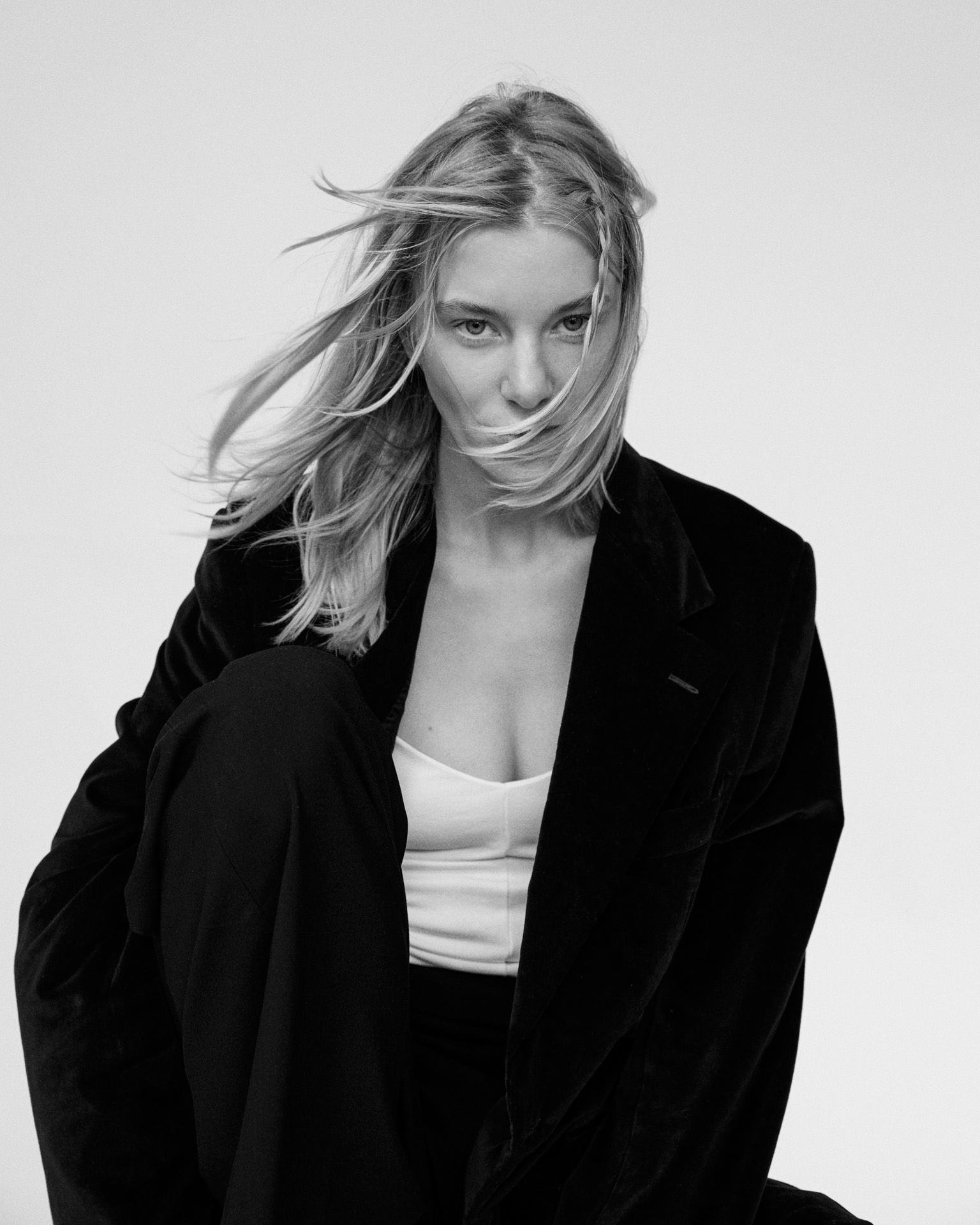 25-merle-m-main-book-the-base