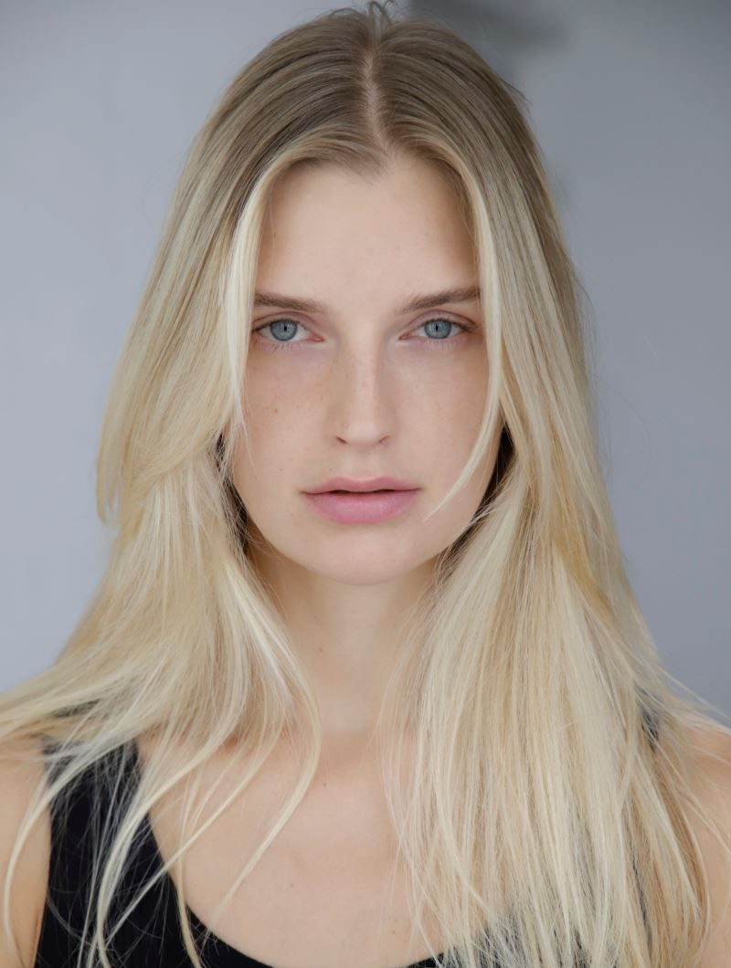 4-ieva-palionyte-polaroids-the-base