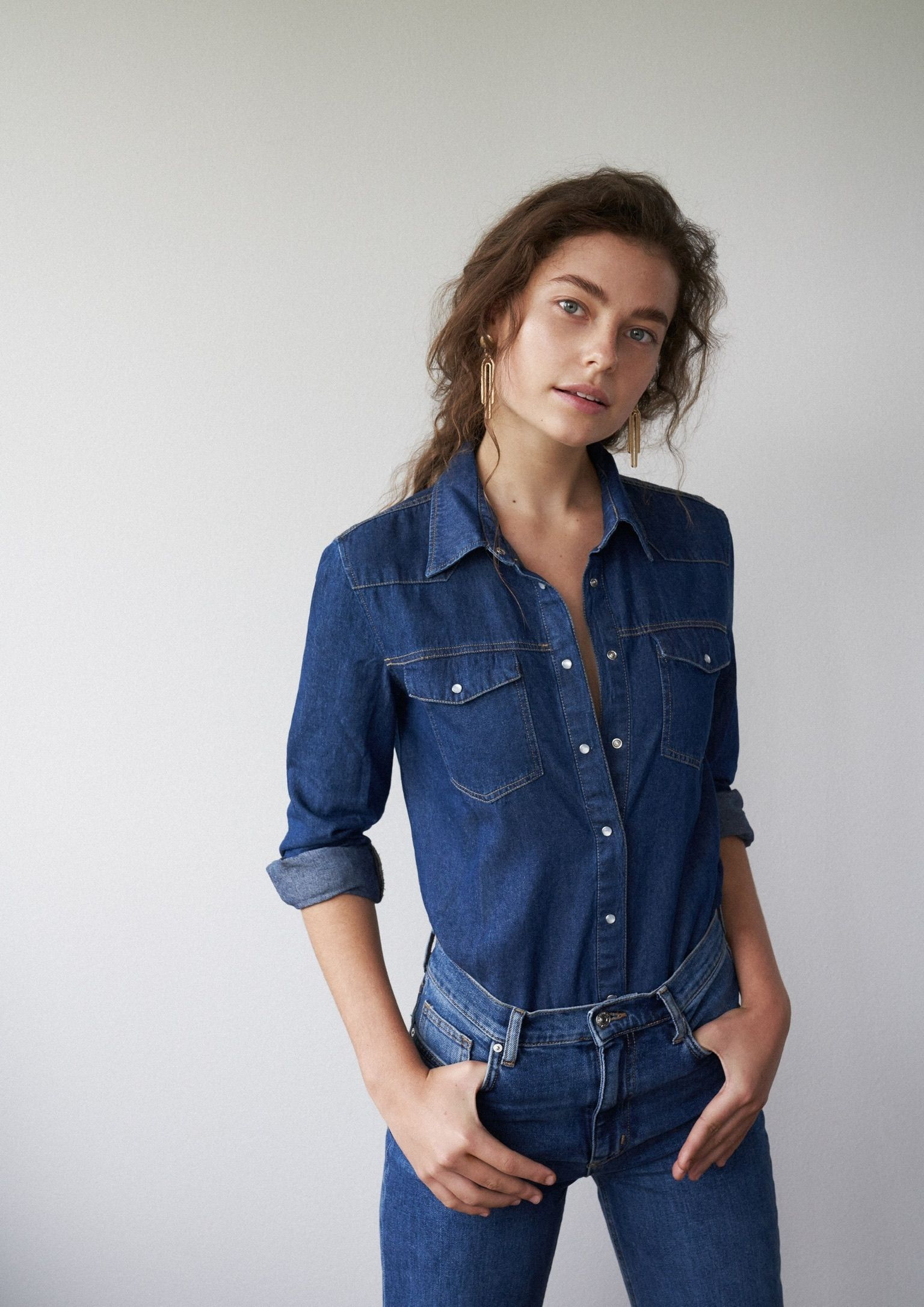 19-lilli-main-book-the-base