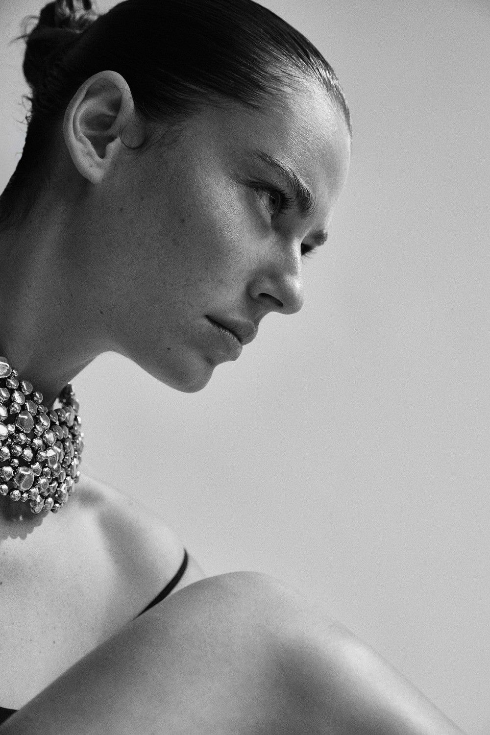 2-lilli-main-book-the-base