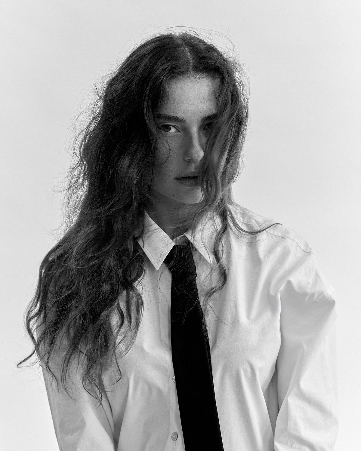 22-lilli-main-book-the-base