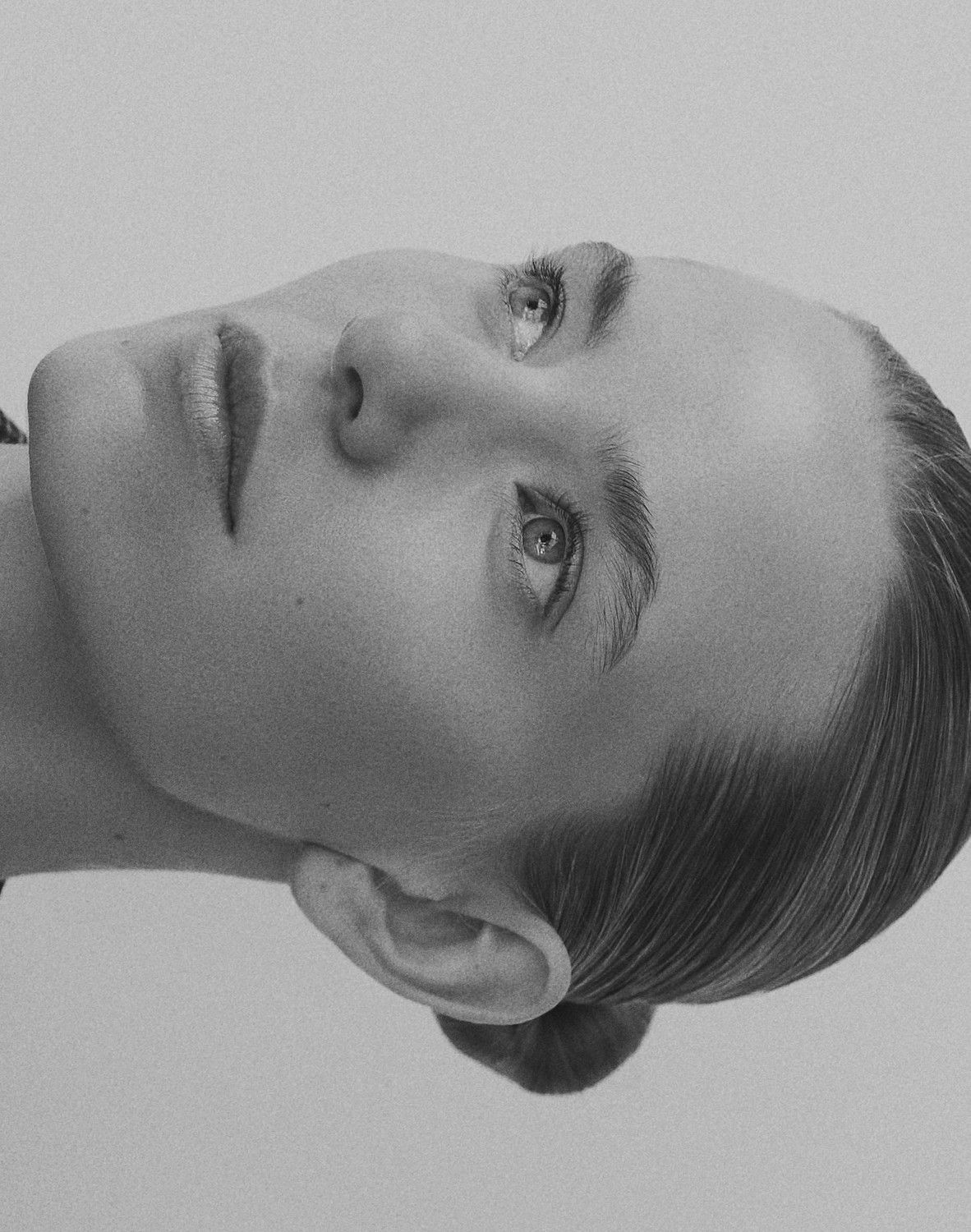 16-merle-milah-main-book-the-base