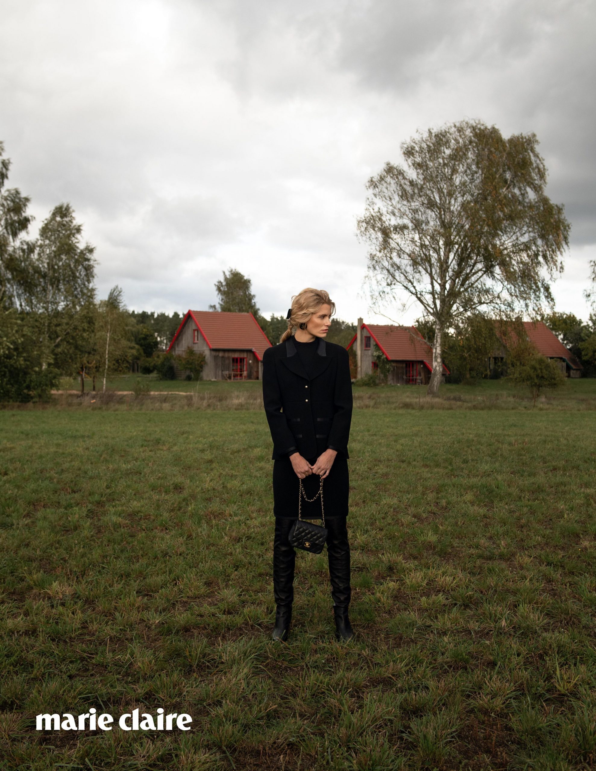 9-merle-milah-main-book-the-base