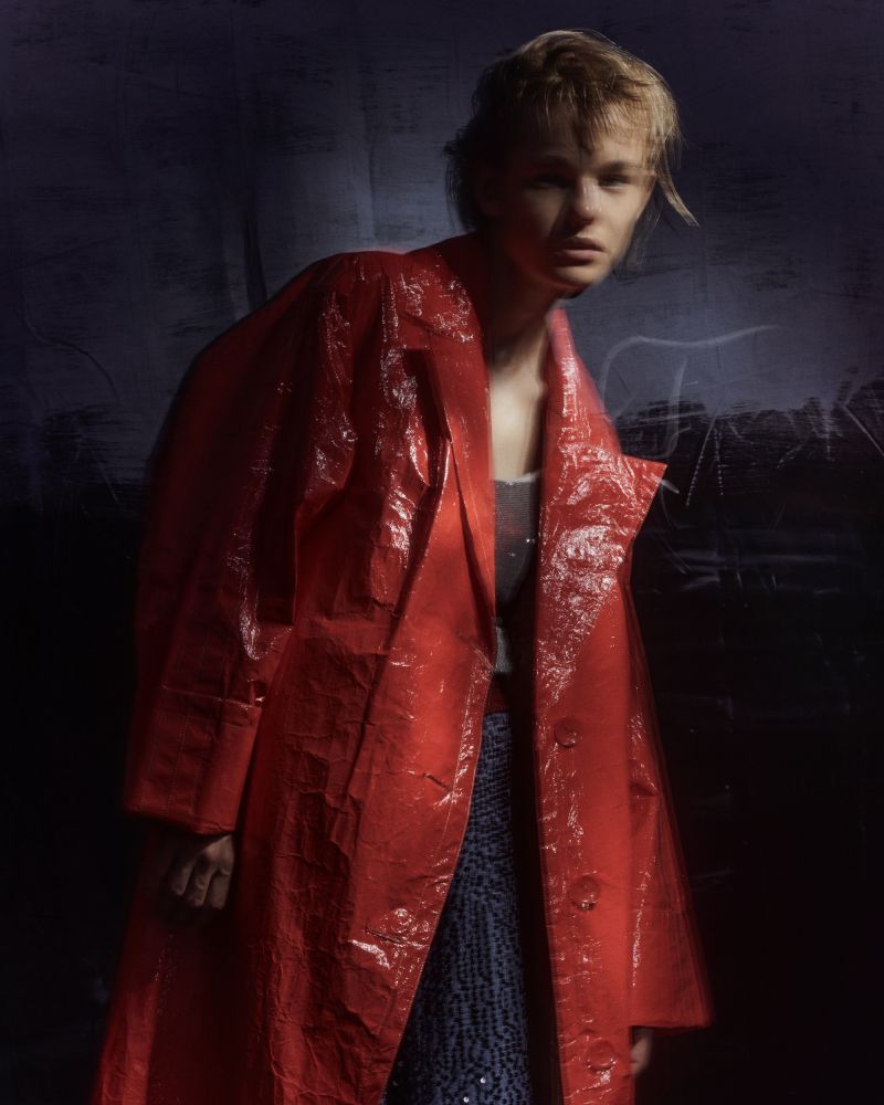 20-clara-nehls-main-book-the-base-gbr