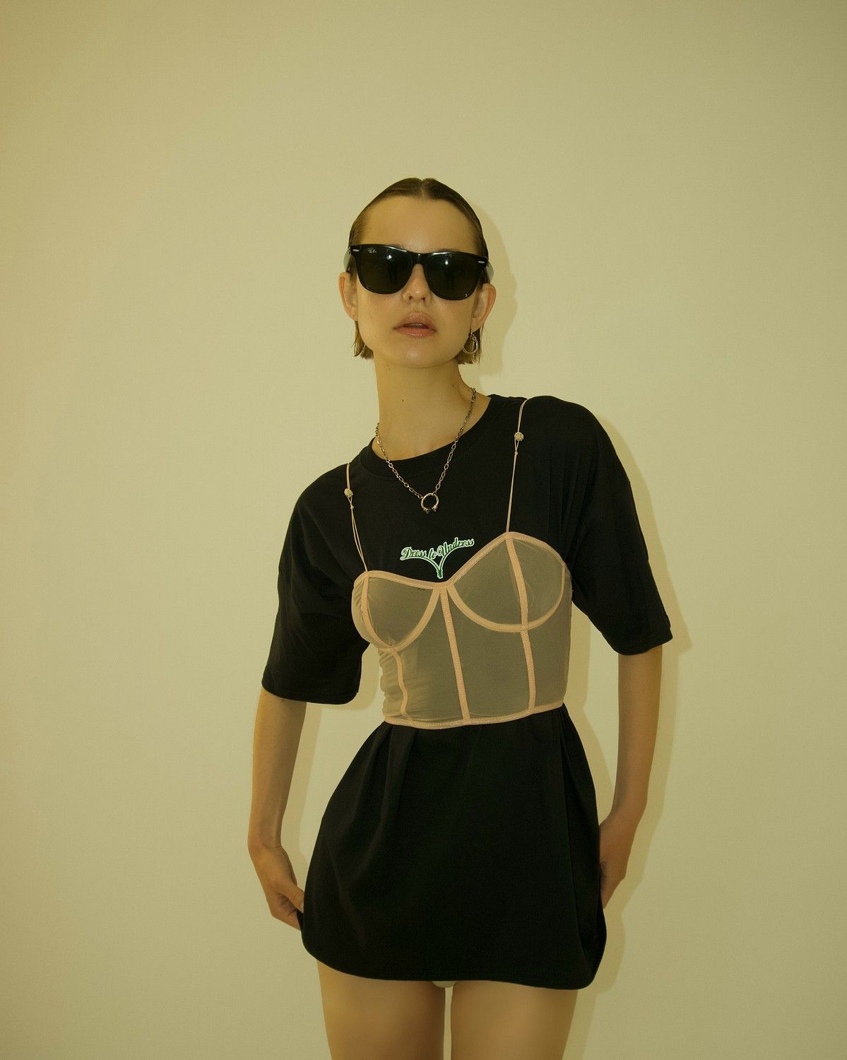 29-clara-nehls-main-book-the-base-gbr